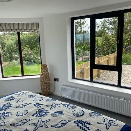 Sea View Lower *